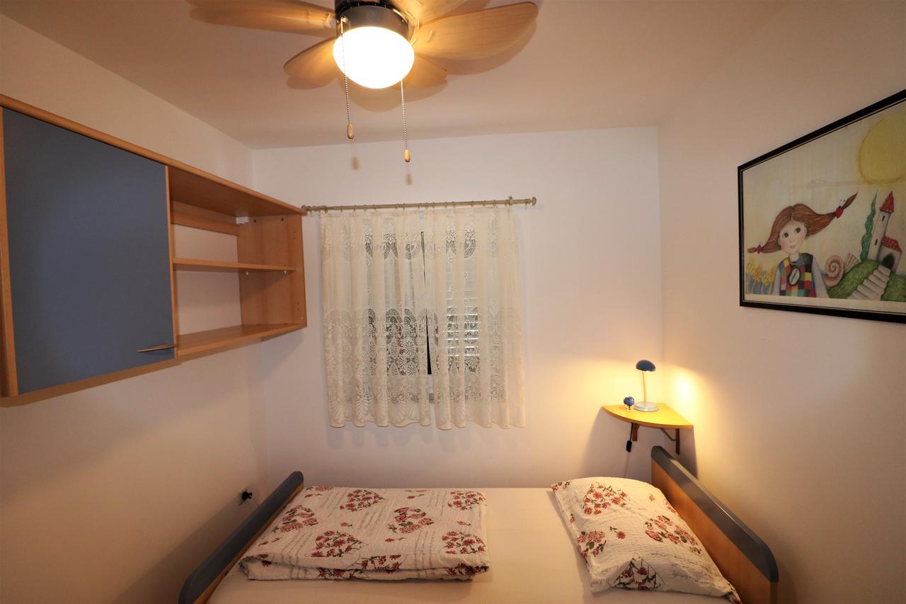 Malinska Center Apartment Экстерьер фото